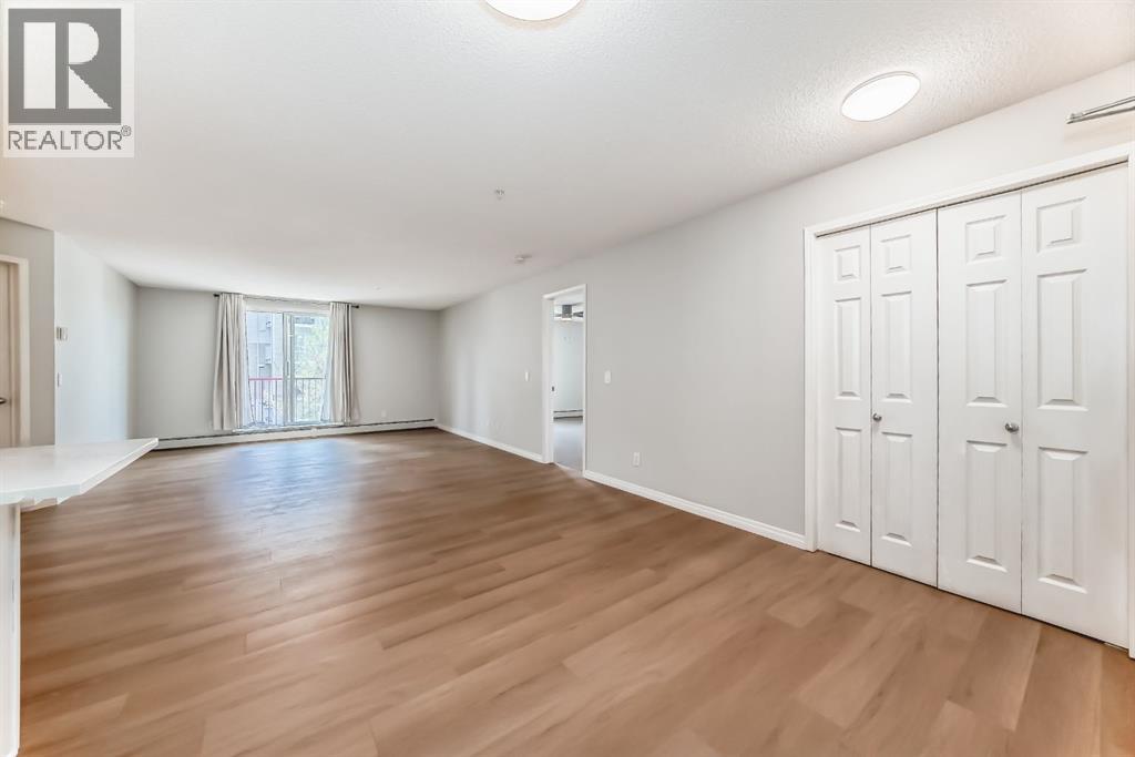 Property at 207, 9 Country Village Bay NE image 3