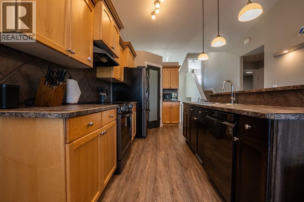 Property at 6101 86B Street image 4