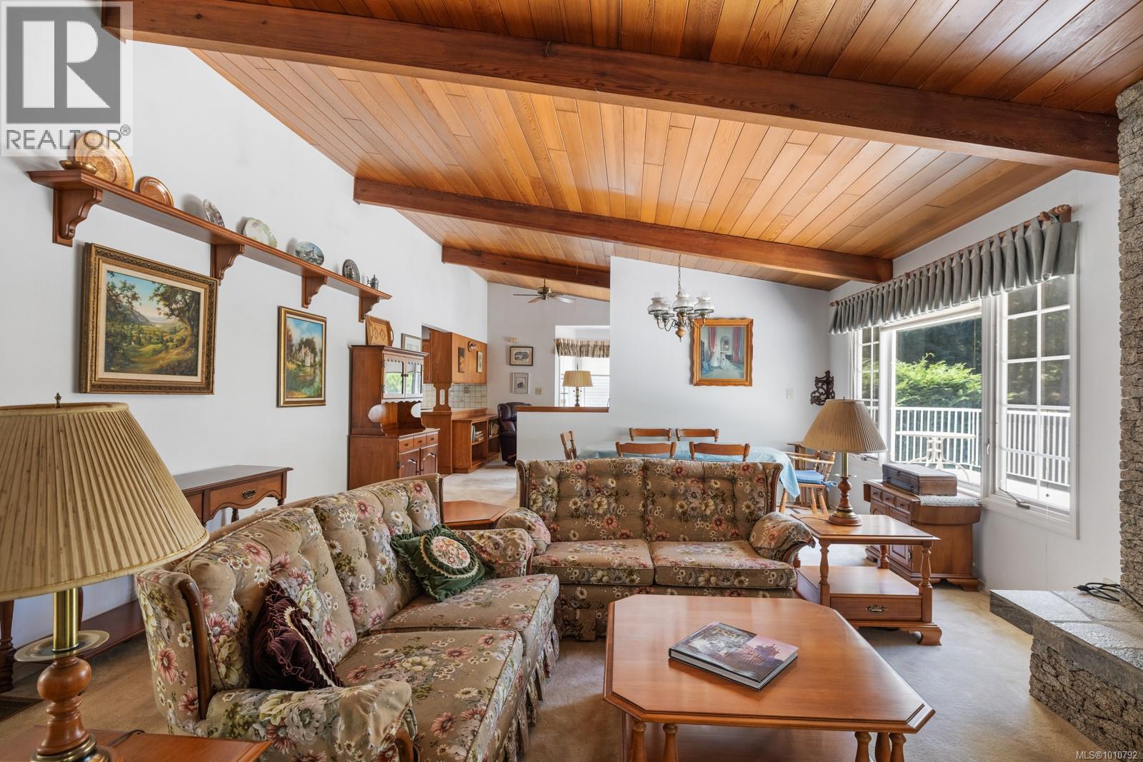 Property at 6460 McKenzie Dr image 2
