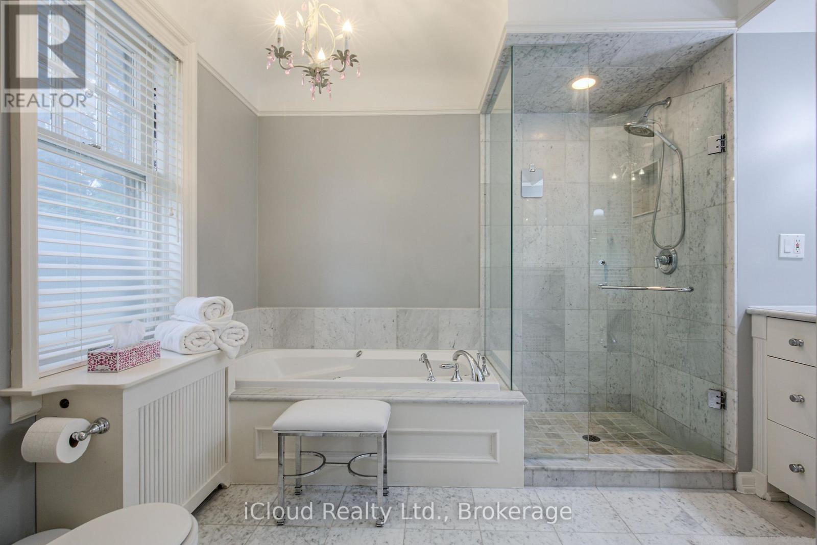 447 Simcoe Street N, Oshawa, Ontario  L1G 4T8 - Photo 36 - E12287403