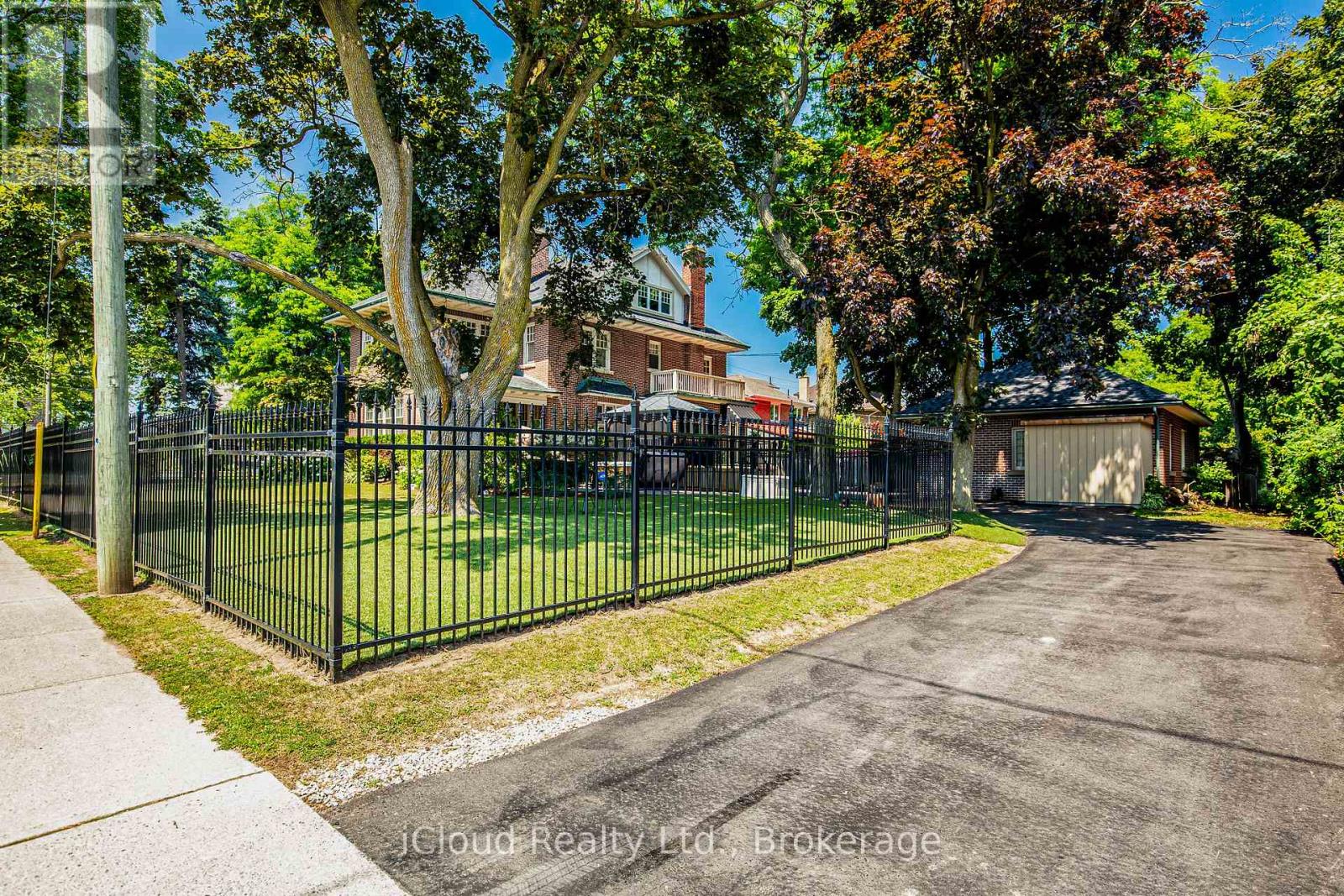 447 Simcoe Street N, Oshawa, Ontario  L1G 4T8 - Photo 7 - E12287403