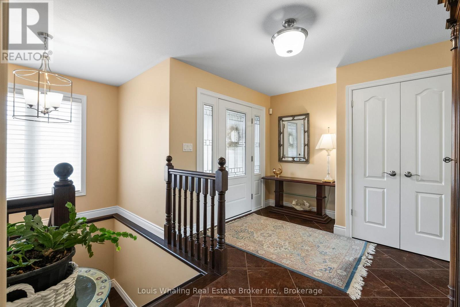 112 12th Avenue A Avenue, Hanover, Ontario  N4N 3T9 - Photo 3 - X12348001
