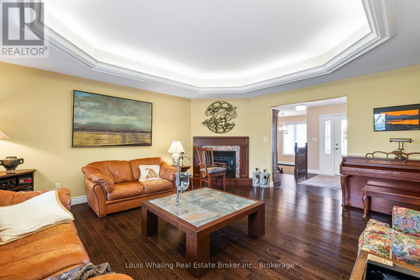 112 12th Avenue A Avenue, Hanover, Ontario  N4N 3T9 - Photo 5 - X12348001