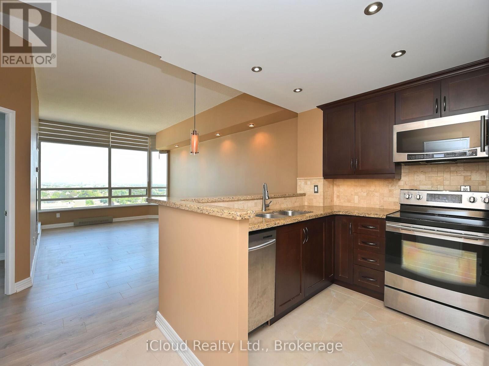 Ph3 - 75 King Street E, Mississauga, Ontario  L5A 4G5 - Photo 15 - W12337949