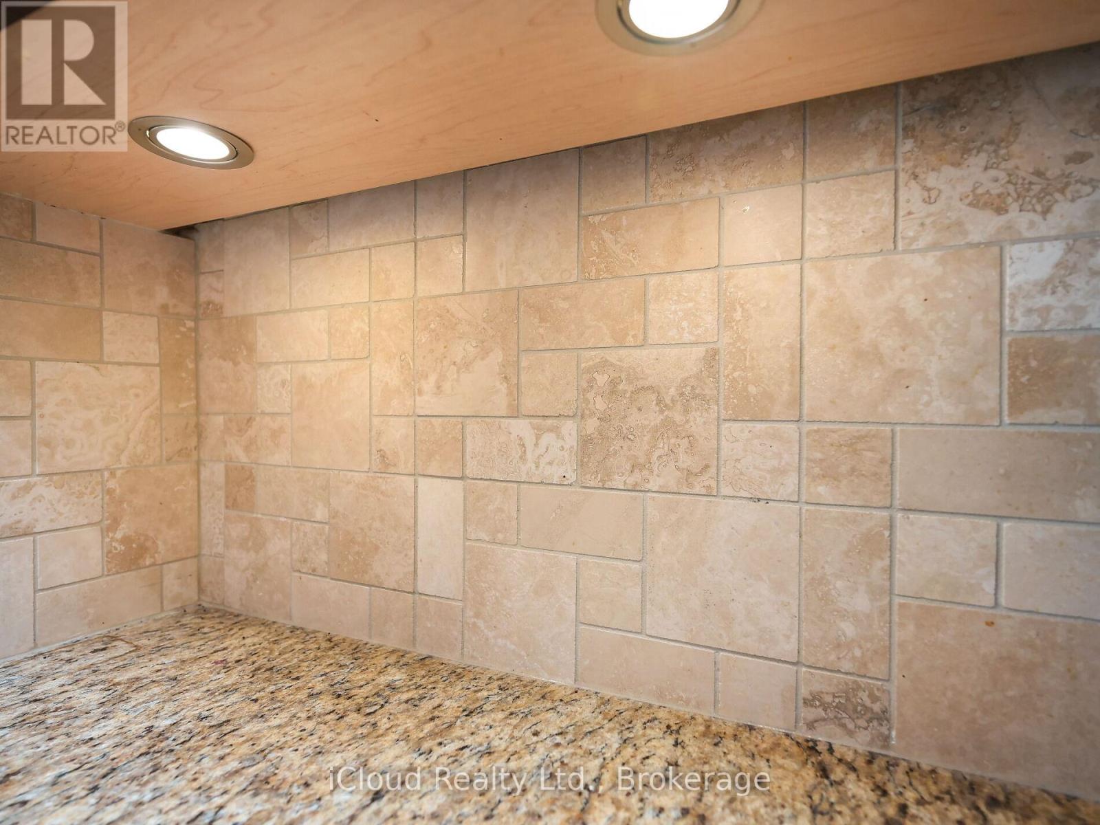 Ph3 - 75 King Street E, Mississauga, Ontario  L5A 4G5 - Photo 23 - W12337949
