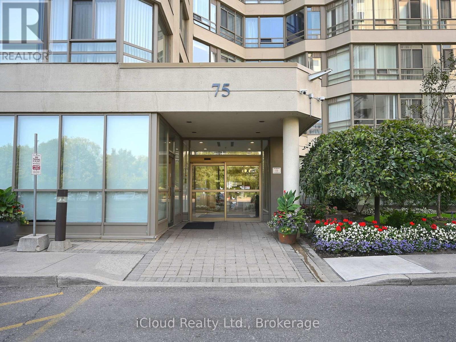 Ph3 - 75 King Street E, Mississauga, Ontario  L5A 4G5 - Photo 4 - W12337949
