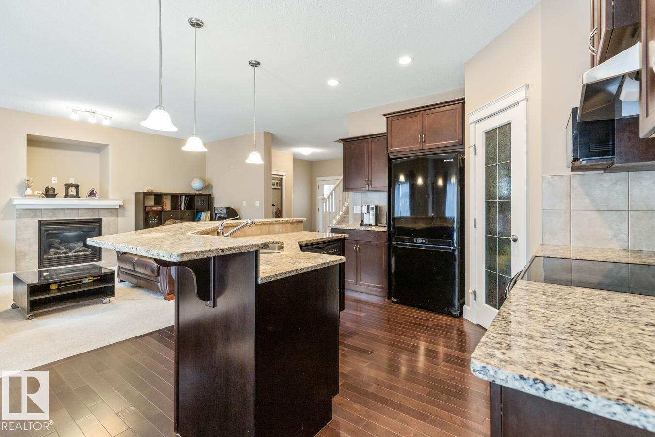 1244 Hays Dr Nw, Edmonton, Alberta  T6M 0M3 - Photo 7 - E4453509