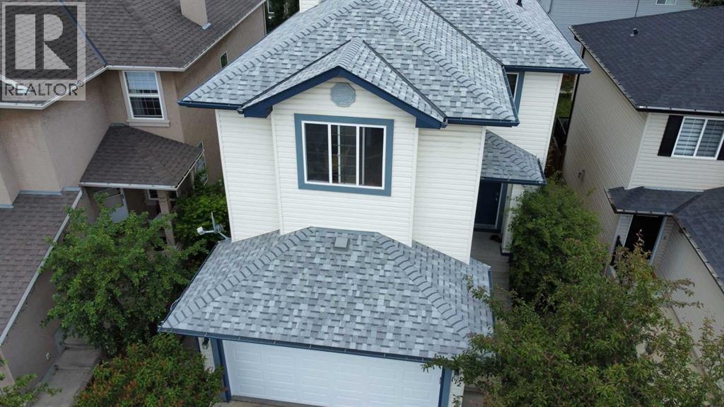Property at 172 Tuscany Meadows Heath NW image 2