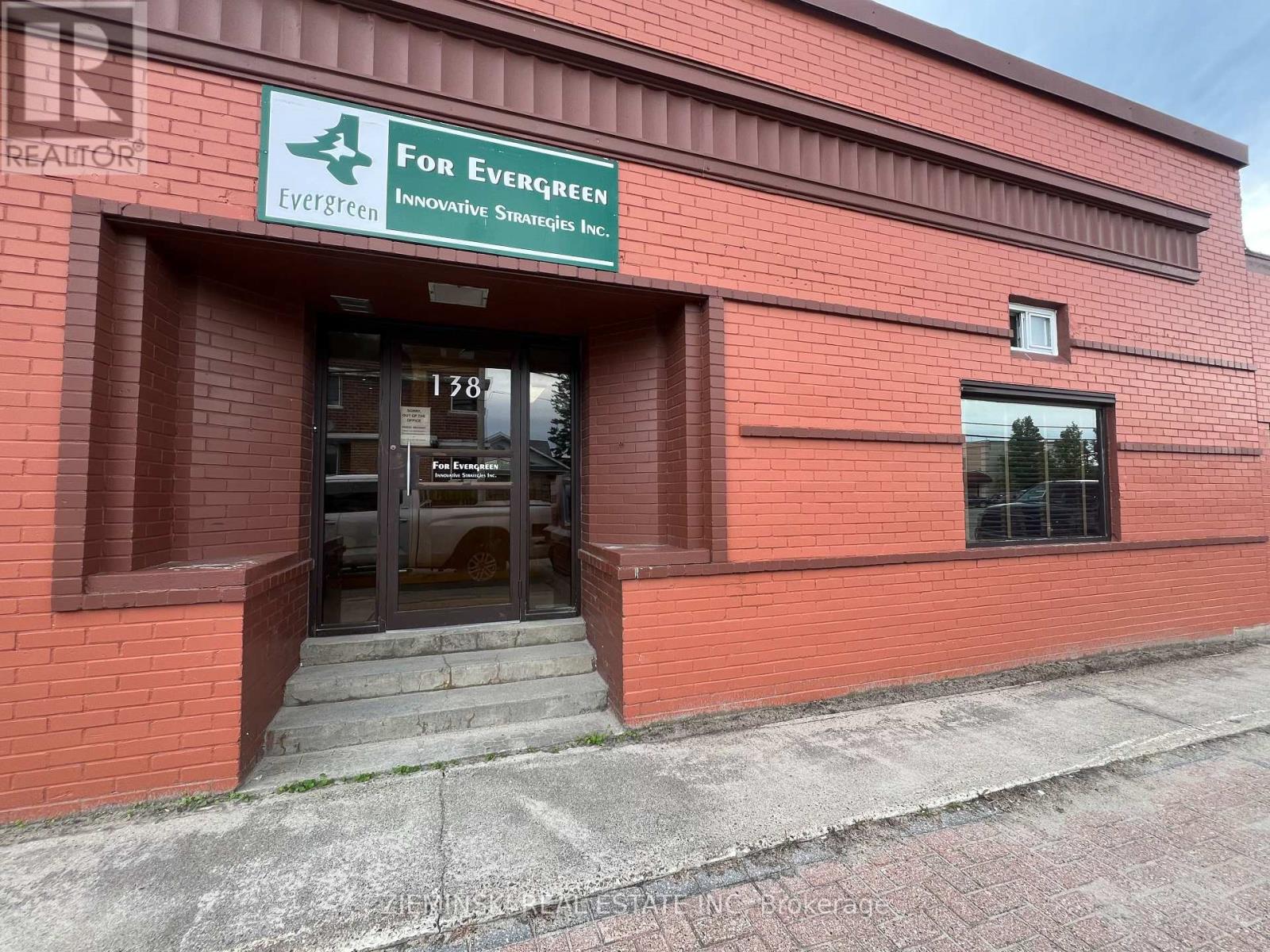 136-138 THIRD STREET W, Cochrane, Ontario