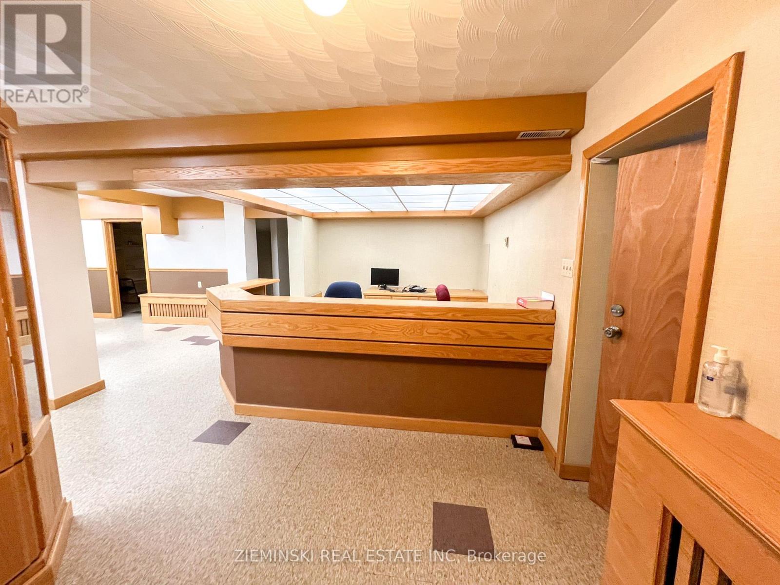 136-138 Third Street W, Cochrane, Ontario  P0L 1C0 - Photo 10 - T12350579