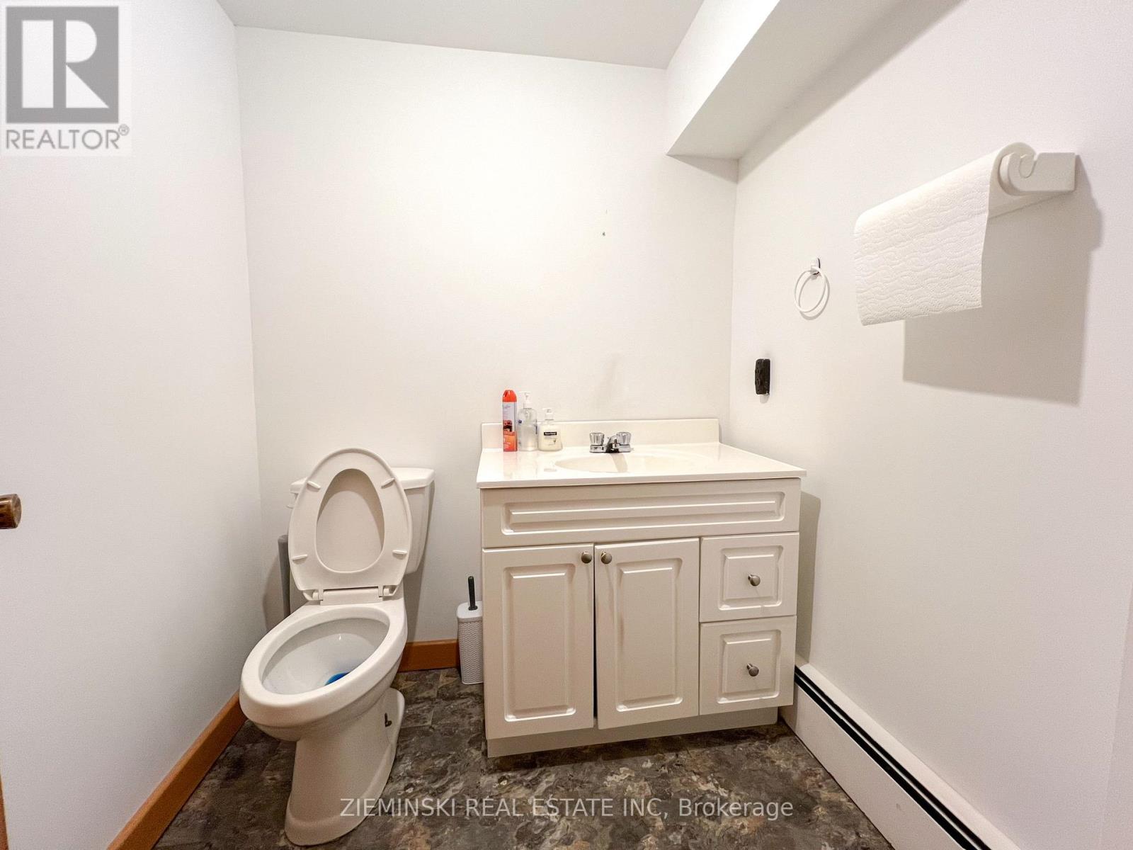 136-138 Third Street W, Cochrane, Ontario  P0L 1C0 - Photo 16 - T12350579