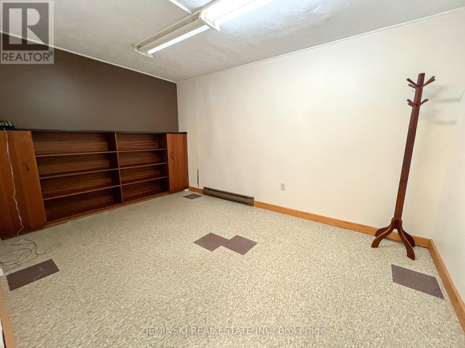 136-138 Third Street W, Cochrane, Ontario  P0L 1C0 - Photo 17 - T12350579