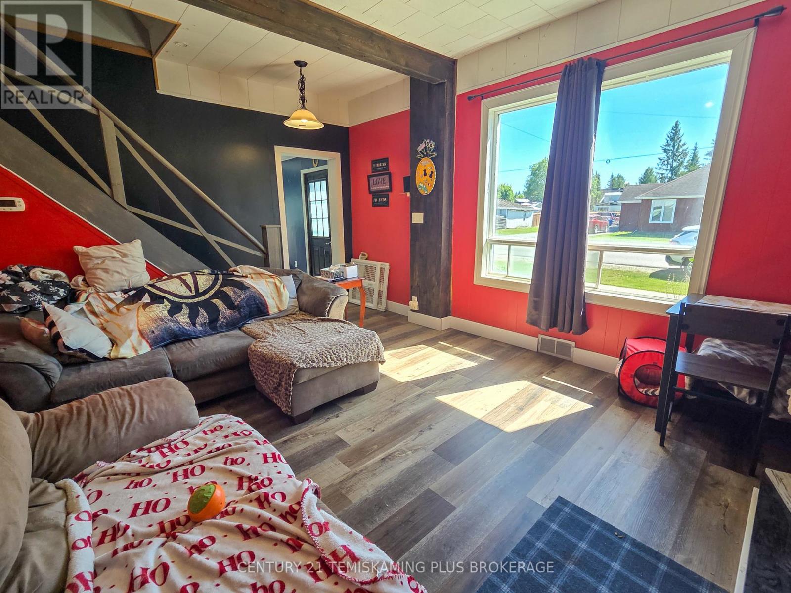 45 6th Avenue, Englehart, Ontario  P0J 1H0 - Photo 7 - T12350601