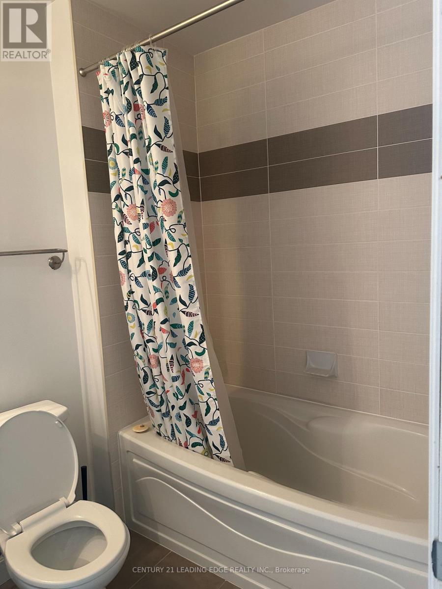 2807 - 18 Harbour Street, Toronto, Ontario  M5J 2Z6 - Photo 5 - C12349975
