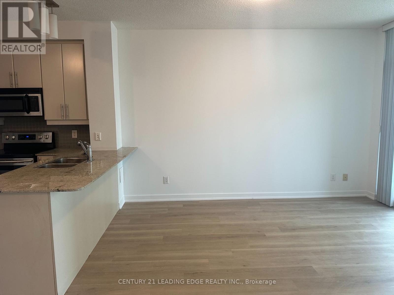 2807 - 18 Harbour Street, Toronto, Ontario  M5J 2Z6 - Photo 1 - C12349975