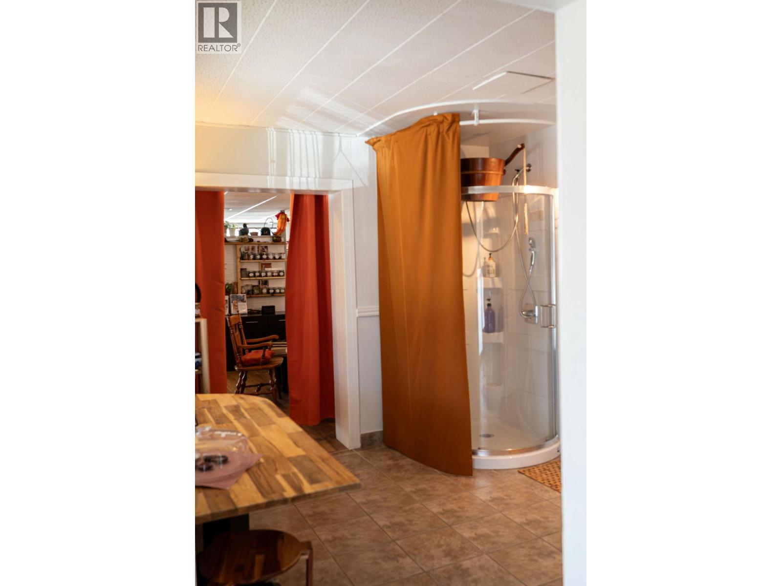 545 Lawrence Avenue Unit# 101a, Kelowna, British Columbia  V1Y 6L8 - Photo 16 - 10359233