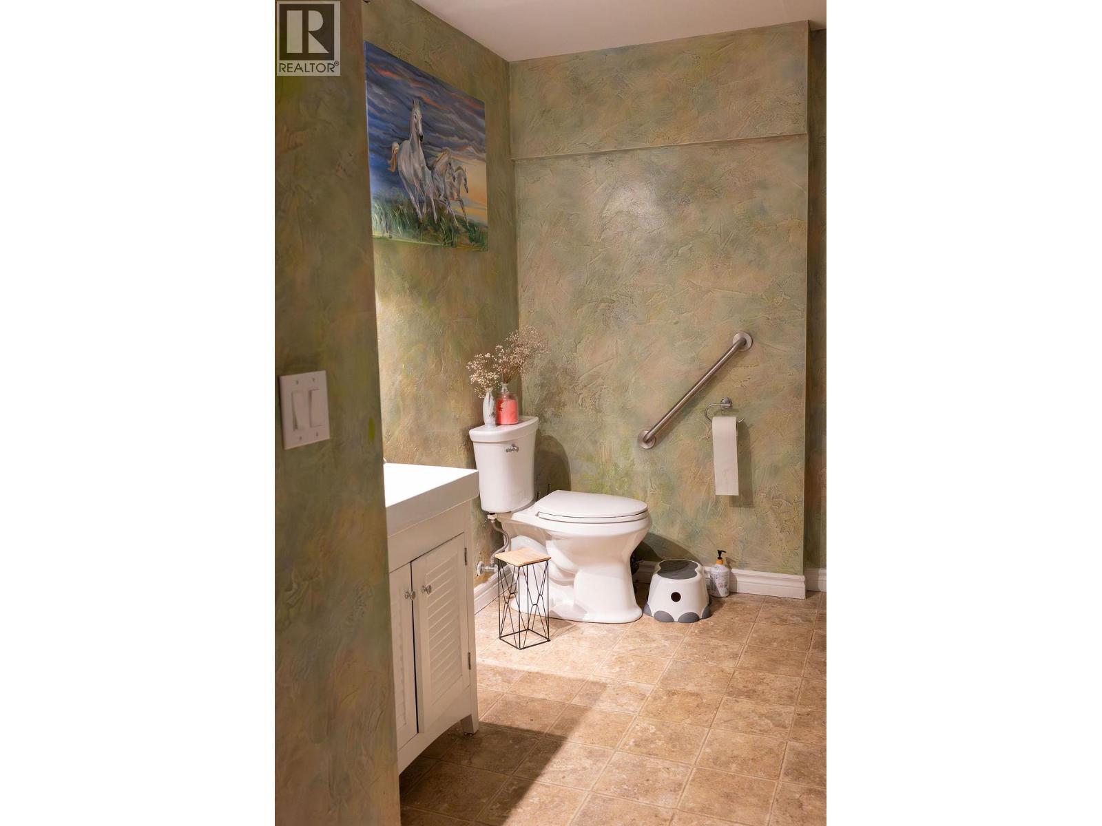 545 Lawrence Avenue Unit# 101a, Kelowna, British Columbia  V1Y 6L8 - Photo 7 - 10359233