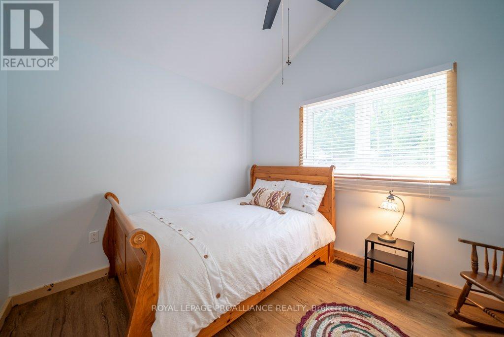 1053c Granite Terrace Lane, North Frontenac, Ontario  K0H 2J0 - Photo 18 - X12350623