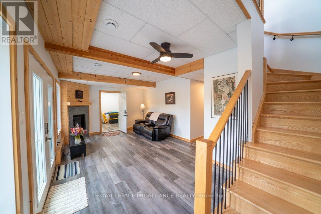 1053c Granite Terrace Lane, North Frontenac, Ontario  K0H 2J0 - Photo 24 - X12350623