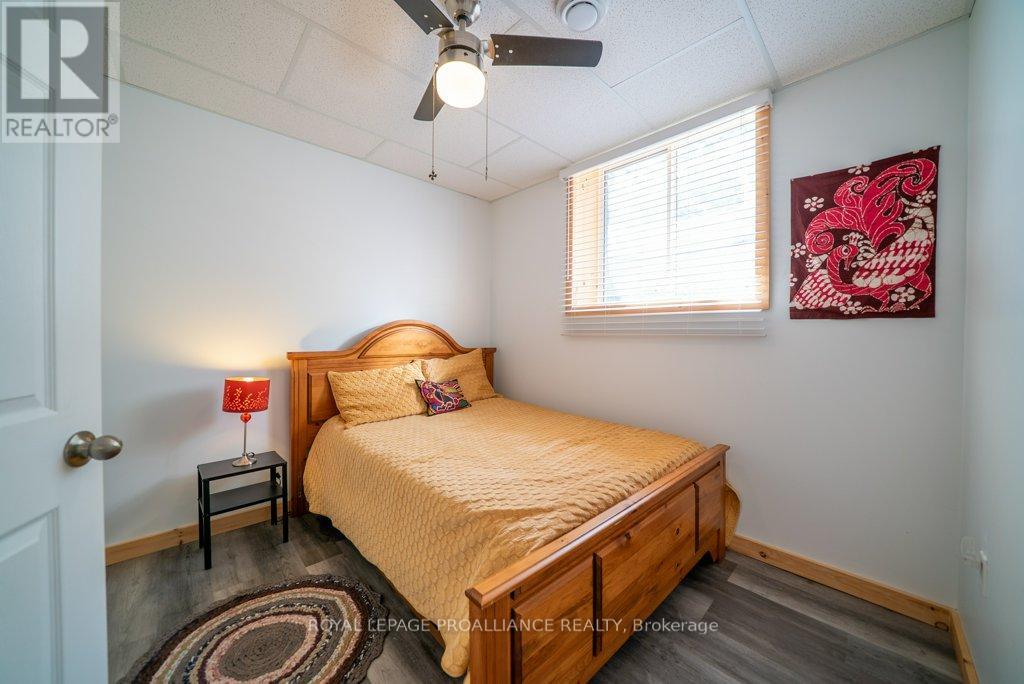 1053c Granite Terrace Lane, North Frontenac, Ontario  K0H 2J0 - Photo 30 - X12350623
