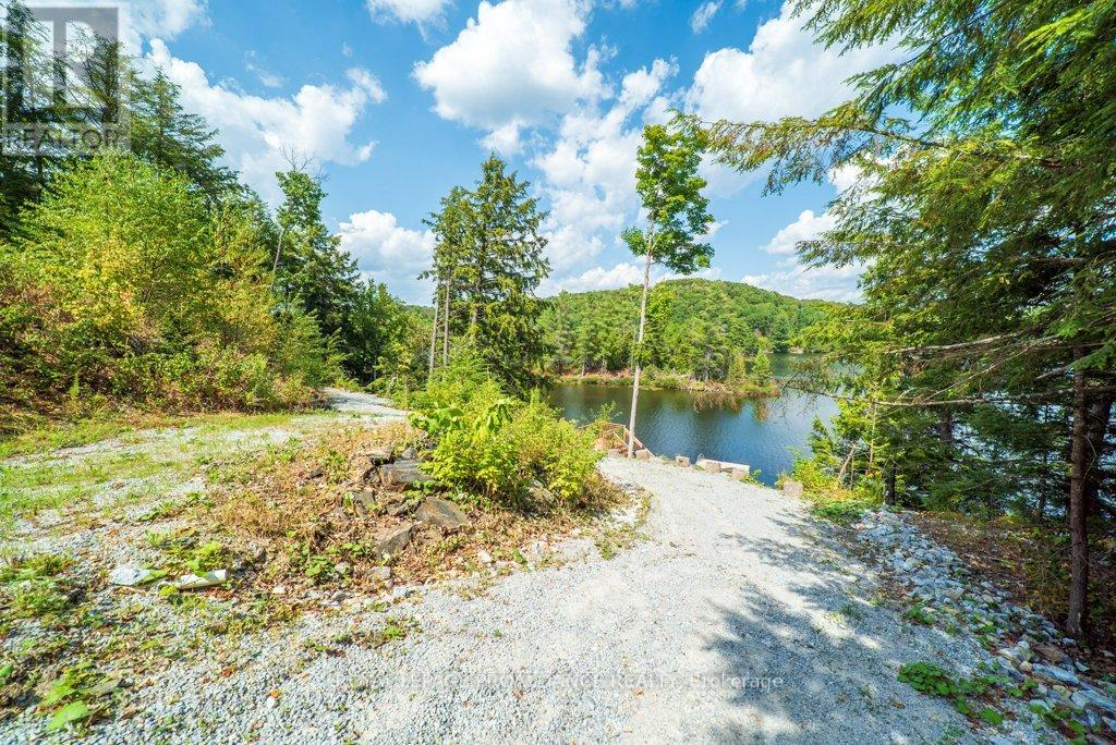 1053c Granite Terrace Lane, North Frontenac, Ontario  K0H 2J0 - Photo 39 - X12350623