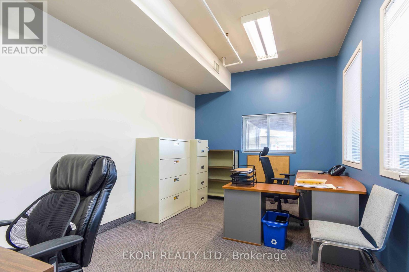 270 West Street, Quinte West, Ontario  K8V 2N3 - Photo 15 - X12350626