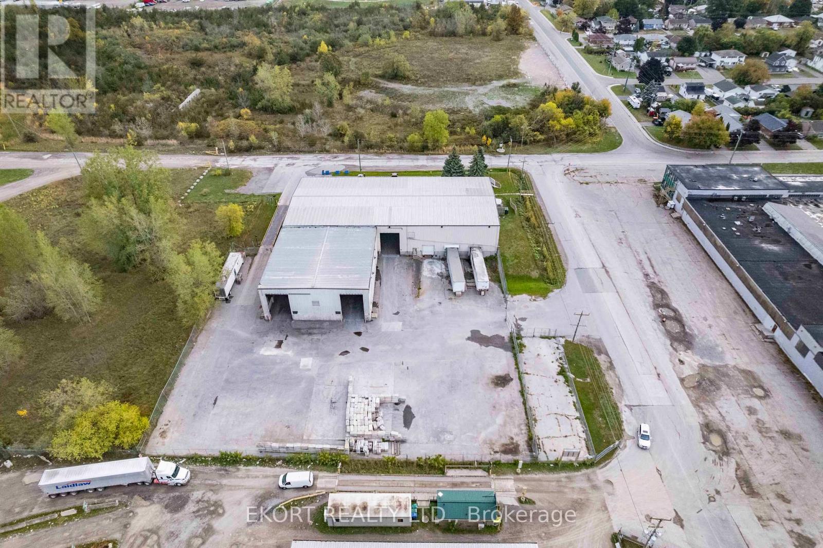 270 West Street, Quinte West, Ontario  K8V 2N3 - Photo 5 - X12350626