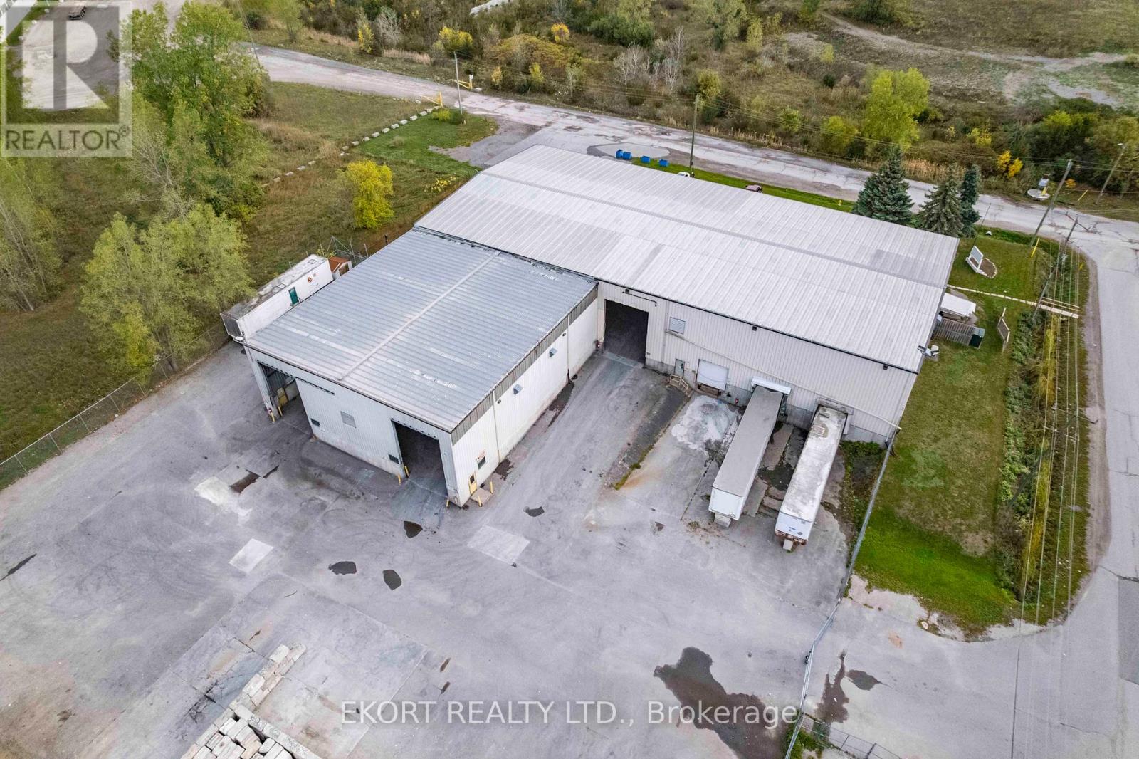 270 West Street, Quinte West, Ontario  K8V 2N3 - Photo 6 - X12350626