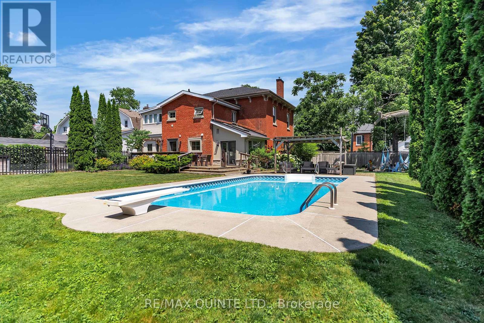 246 CHARLES STREET, Belleville, Ontario