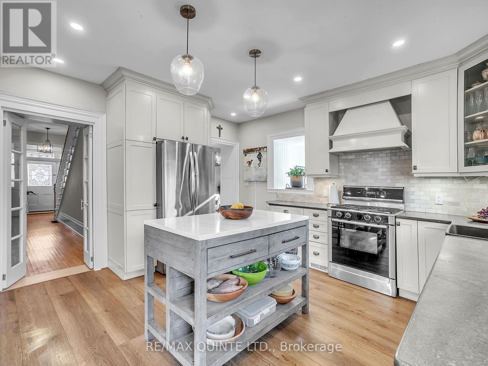 246 Charles Street, Belleville, Ontario  K8N 3M5 - Photo 12 - X12350640