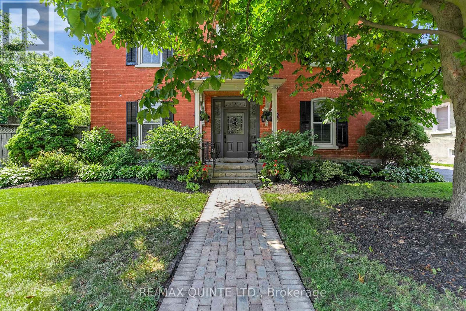 246 Charles Street, Belleville, Ontario  K8N 3M5 - Photo 2 - X12350640