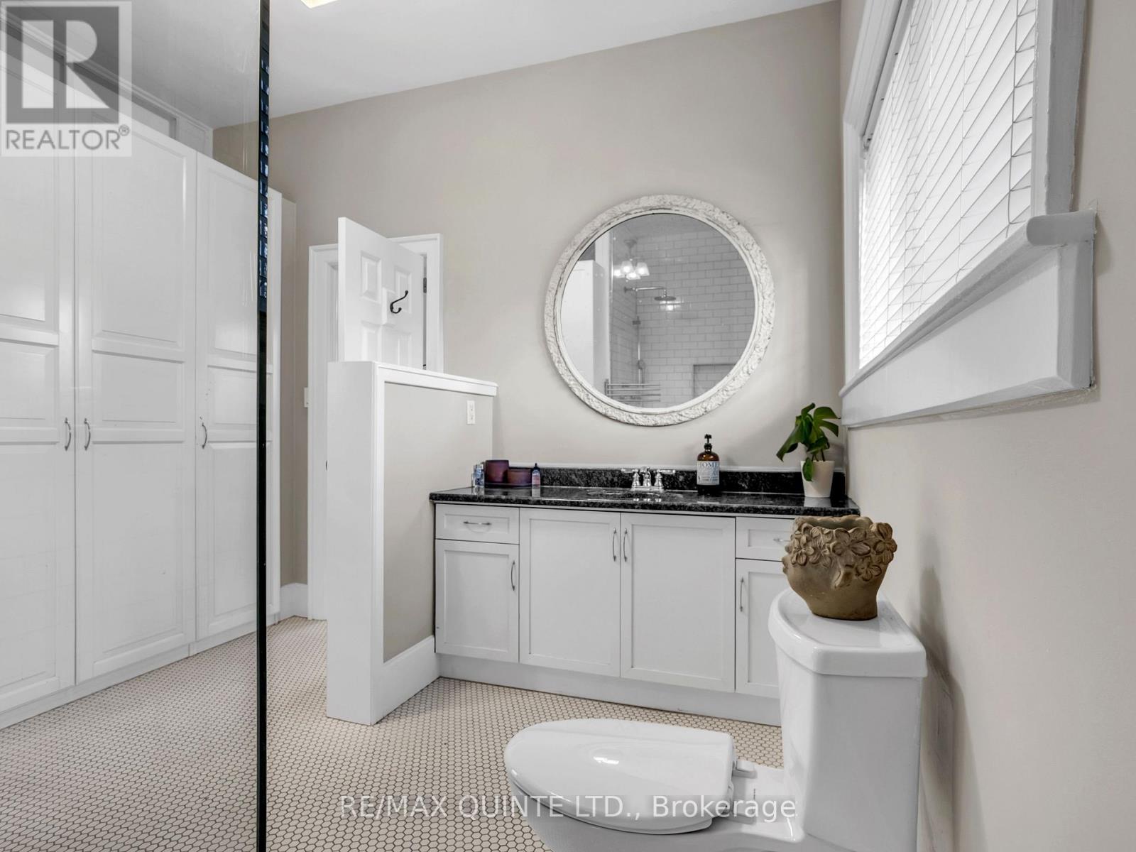 246 Charles Street, Belleville, Ontario  K8N 3M5 - Photo 22 - X12350640