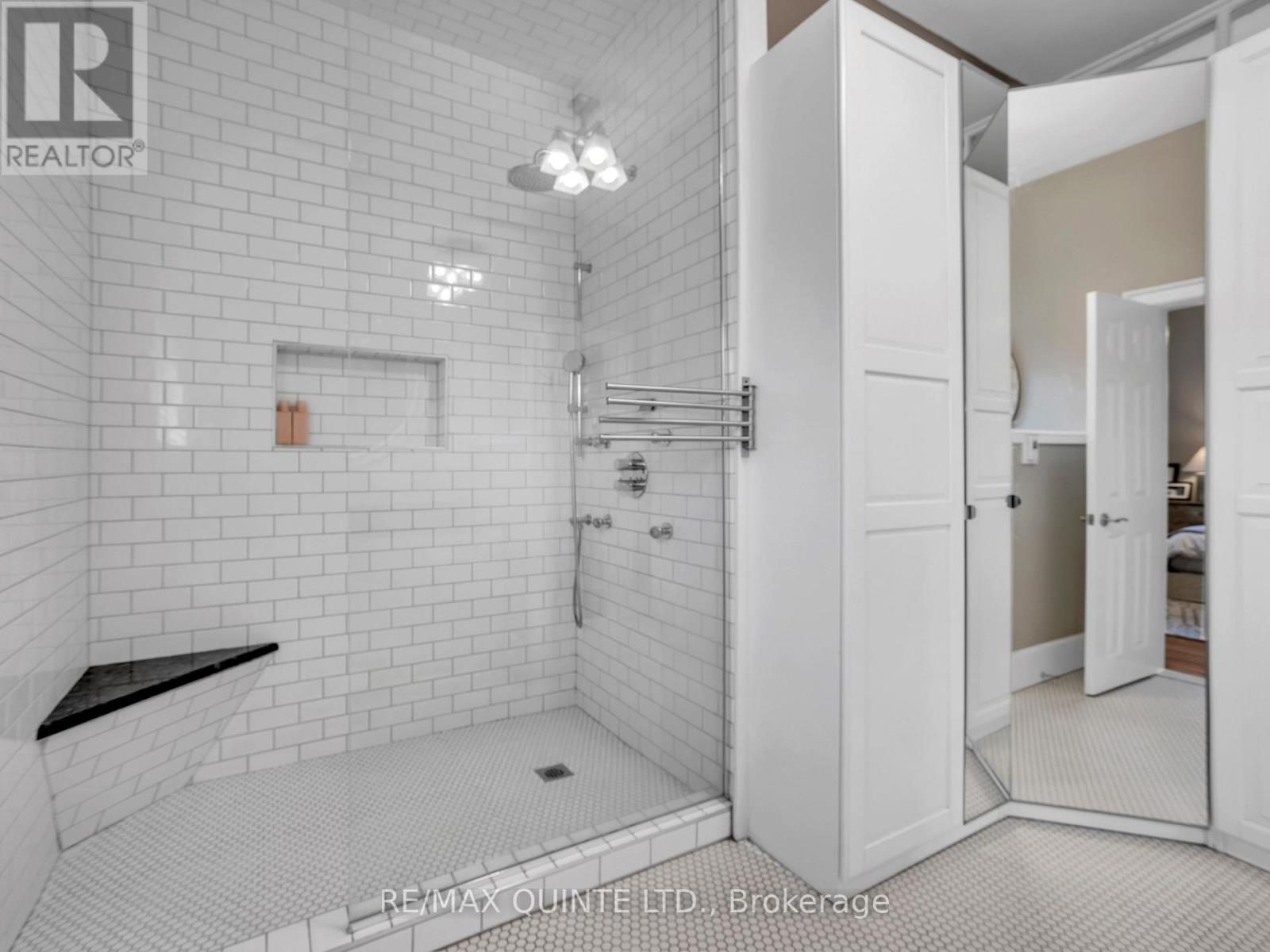 246 Charles Street, Belleville, Ontario  K8N 3M5 - Photo 23 - X12350640