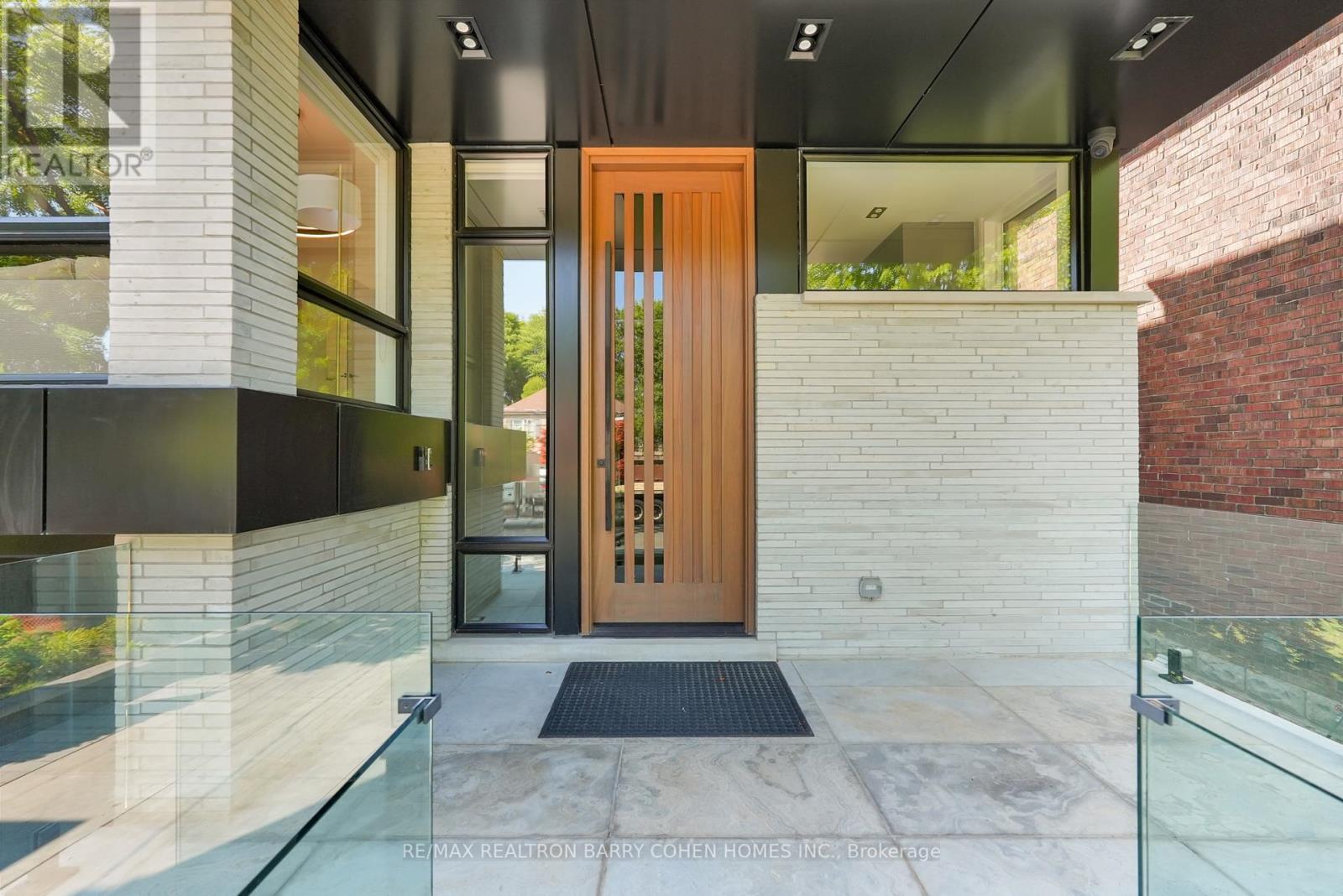 Property at 52 ELMSTHORPE AVENUE image 3