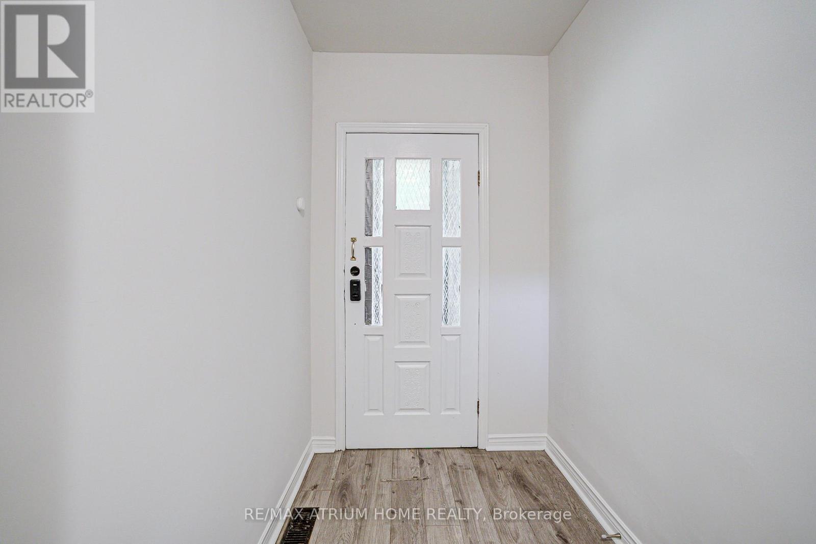 Property at 1000 DUNDAS STREET W image 2