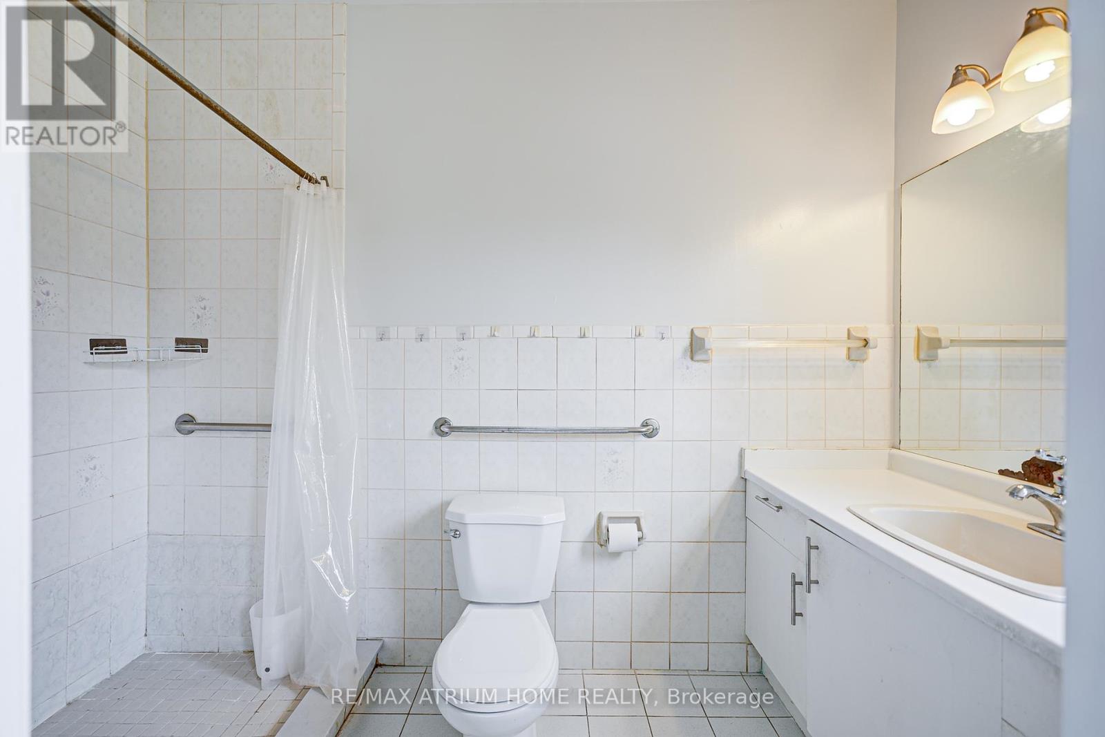 1000 Dundas Street W, Toronto, Ontario  M6J 1W6 - Photo 21 - C12350525