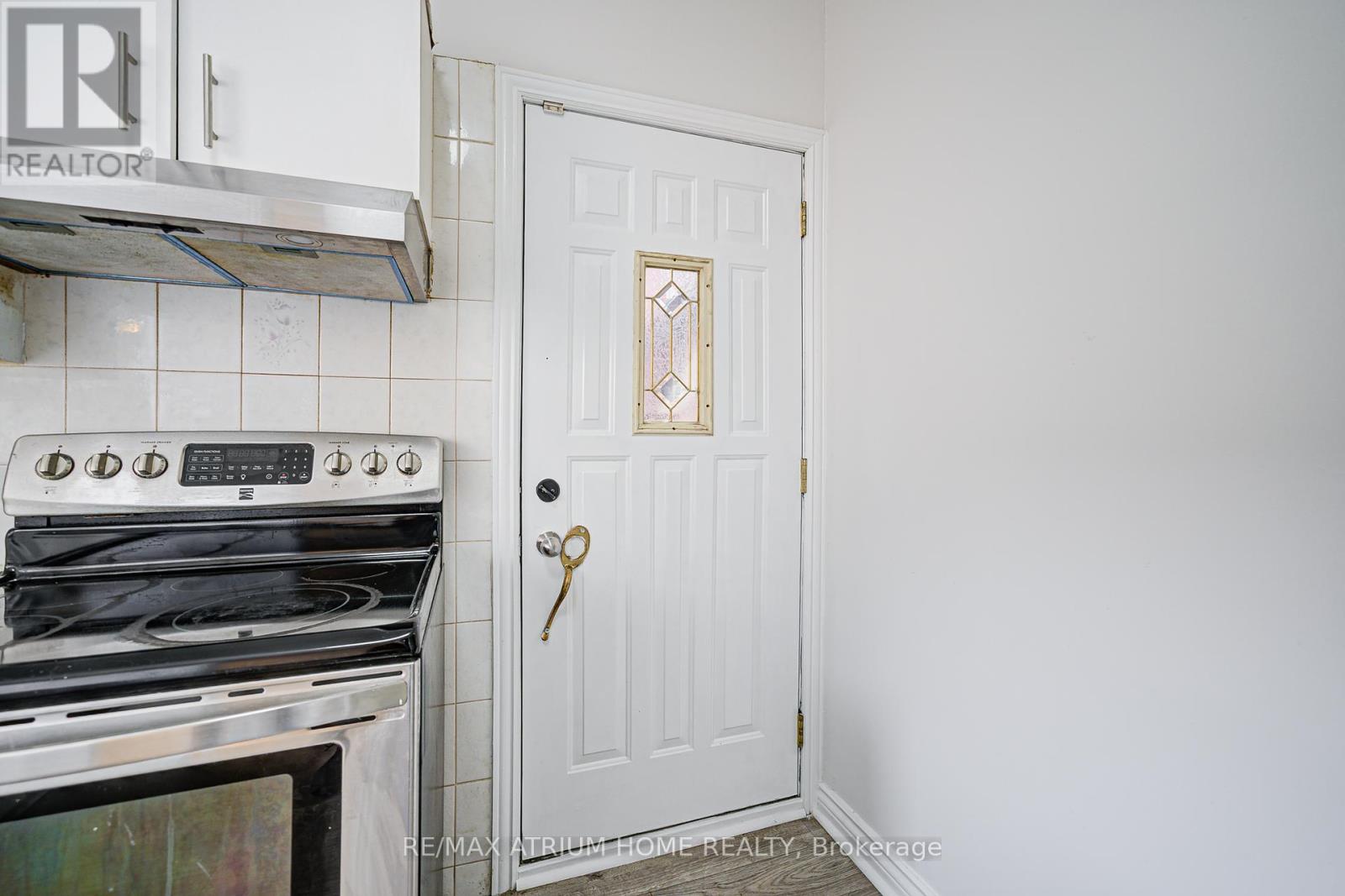 1000 Dundas Street W, Toronto, Ontario  M6J 1W6 - Photo 23 - C12350525