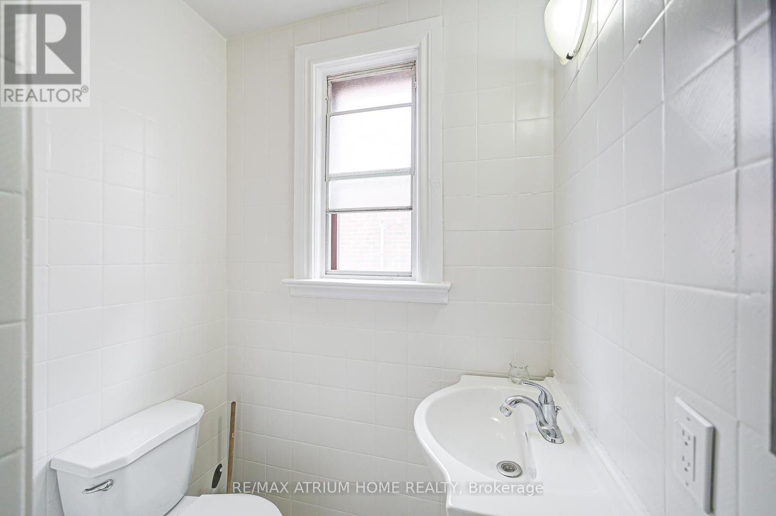 1000 Dundas Street W, Toronto, Ontario  M6J 1W6 - Photo 28 - C12350525