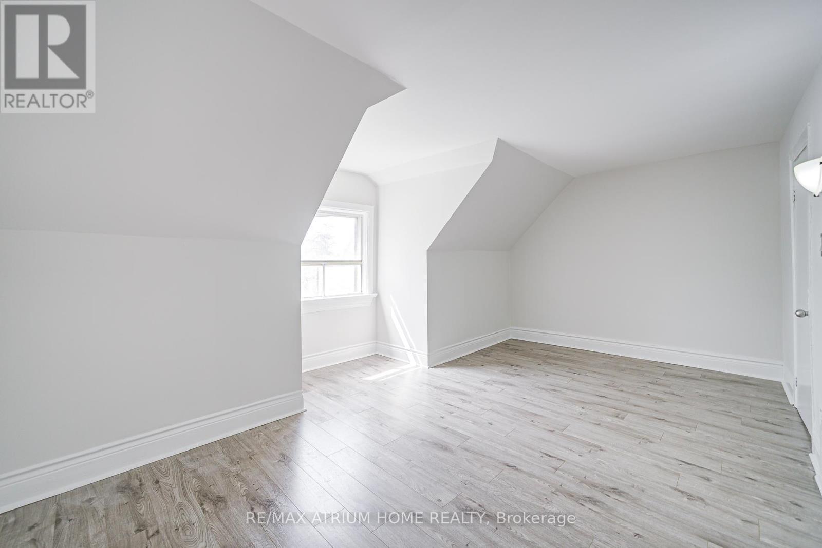 1000 Dundas Street W, Toronto, Ontario  M6J 1W6 - Photo 40 - C12350525