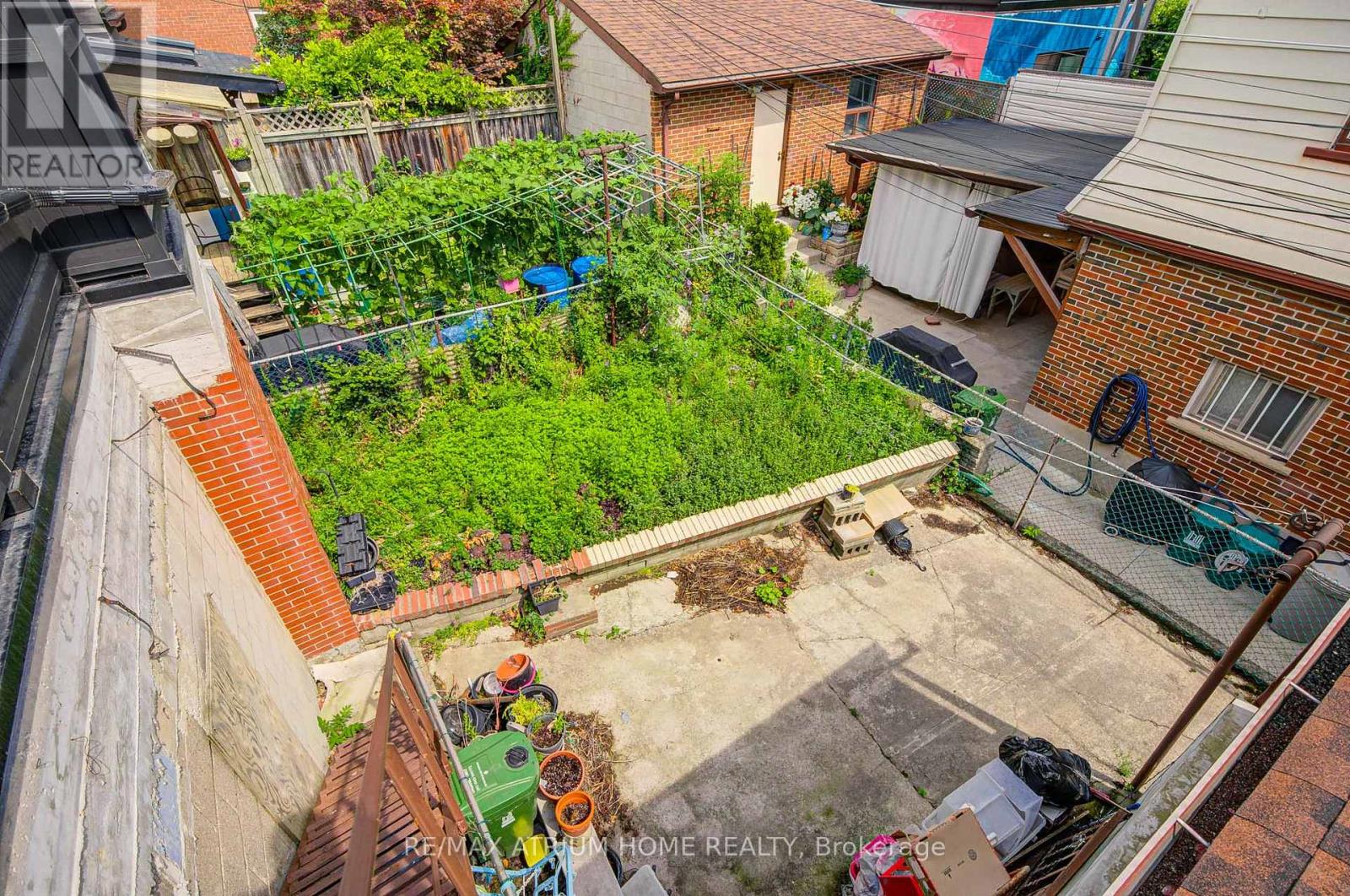 1000 Dundas Street W, Toronto, Ontario  M6J 1W6 - Photo 47 - C12350525