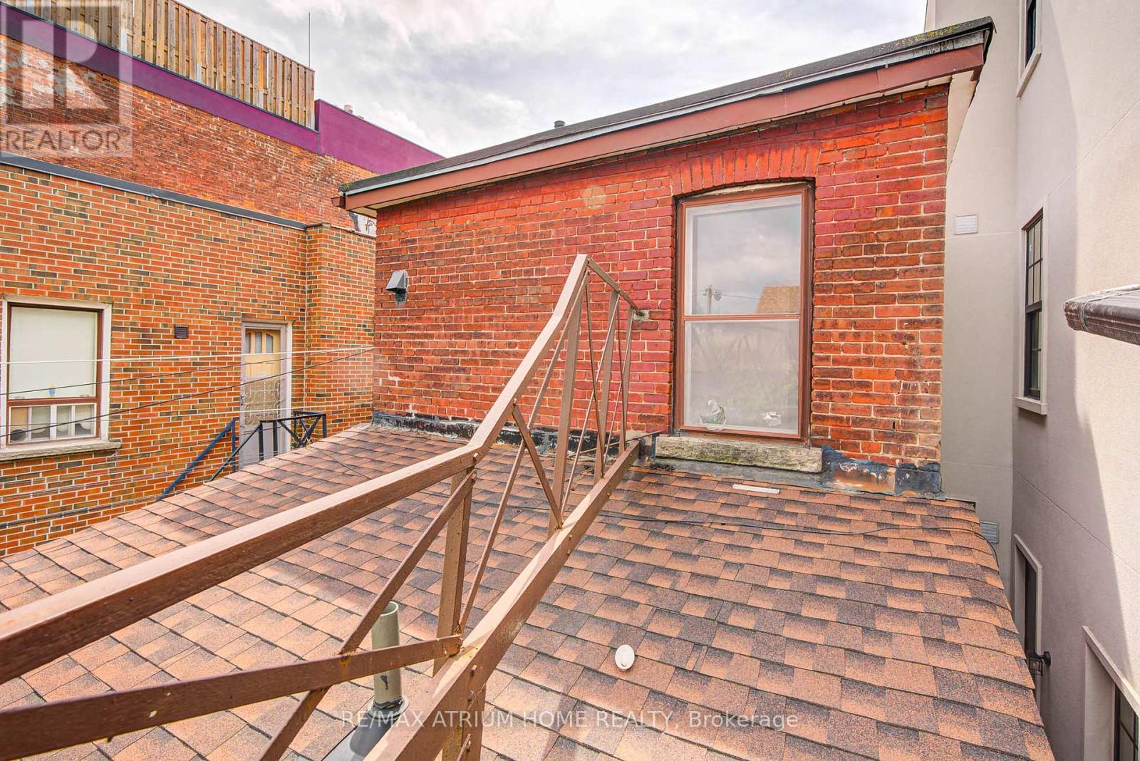 1000 Dundas Street W, Toronto, Ontario  M6J 1W6 - Photo 48 - C12350525