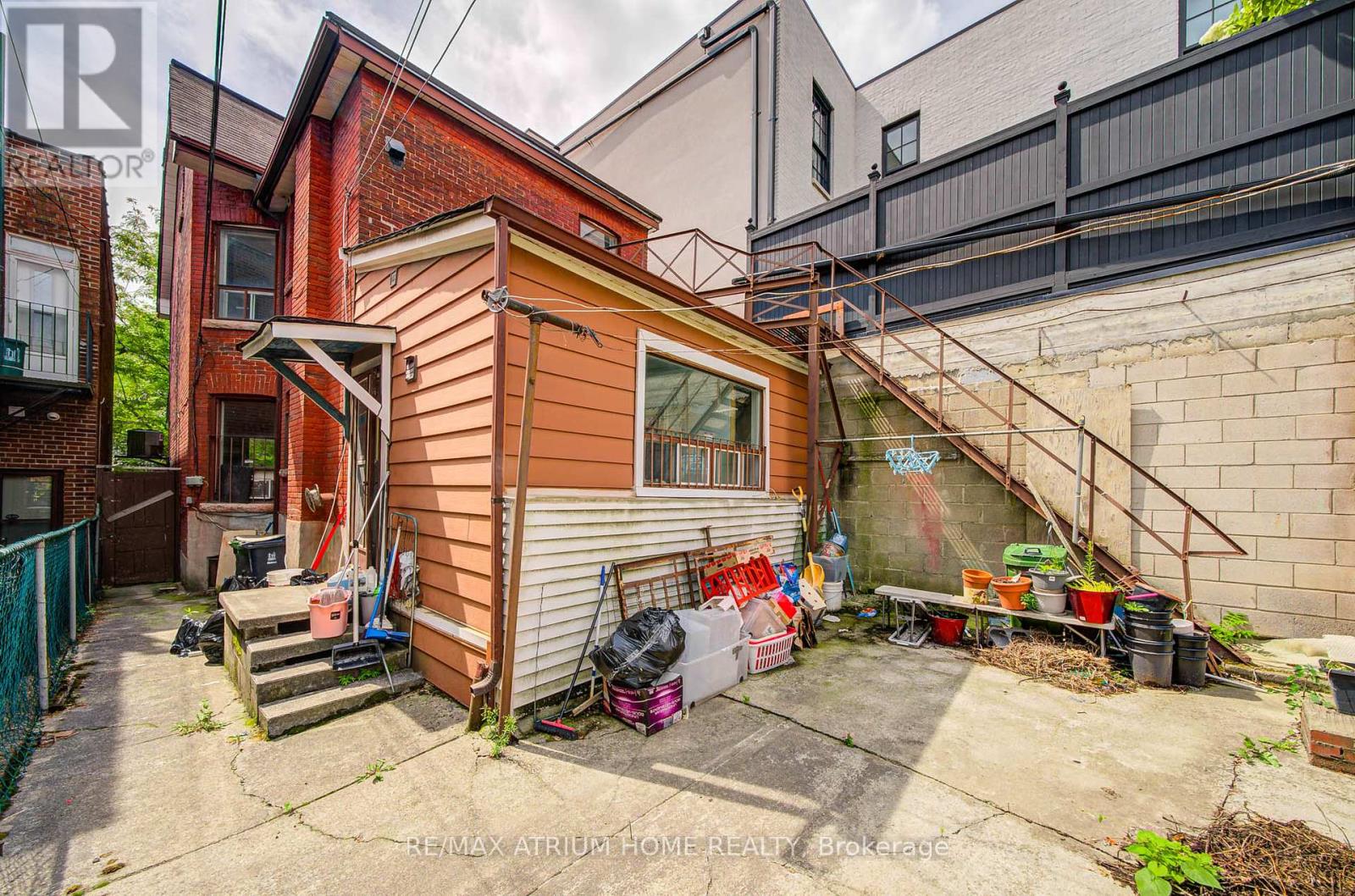 1000 Dundas Street W, Toronto, Ontario  M6J 1W6 - Photo 50 - C12350525