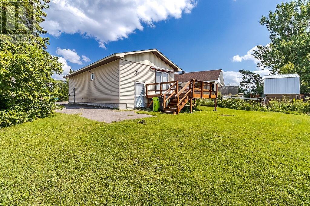 50 Fairview Ave, Sault Ste. Marie, Ontario  P6C 3B4 - Photo 37 - SM252289