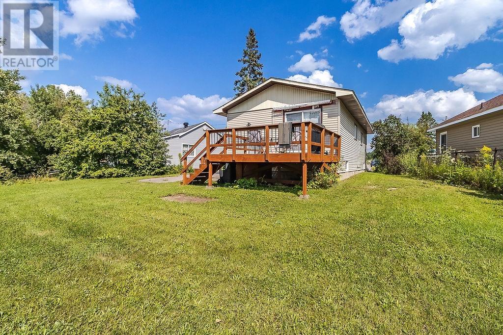 50 Fairview Ave, Sault Ste. Marie, Ontario  P6C 3B4 - Photo 38 - SM252289