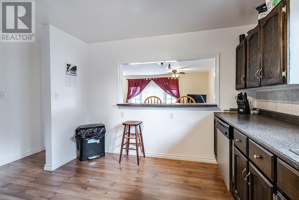 50 Fairview Ave, Sault Ste. Marie, Ontario  P6C 3B4 - Photo 6 - SM252289