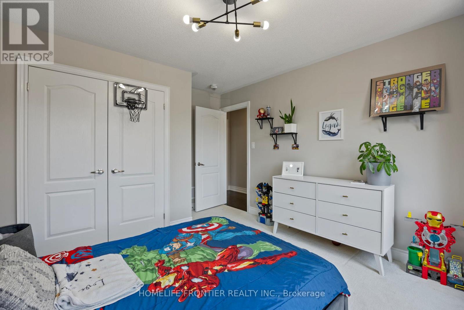 10 Festival Court, East Gwillimbury (Sharon), Ontario  L9N 0N8 - Photo 41 - N12350483
