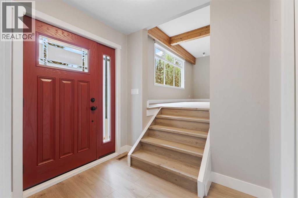 Property at 20 Gissing Drive SW image 4