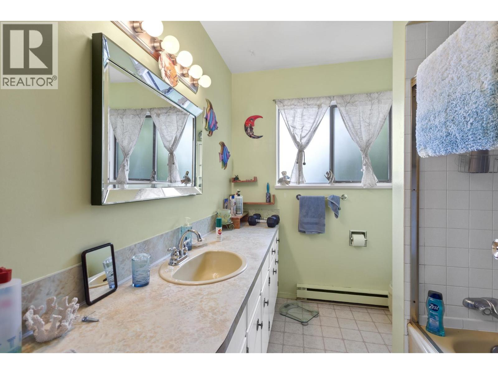 1034 Charland Avenue, Coquitlam, British Columbia  V3K 3K9 - Photo 22 - R3037660