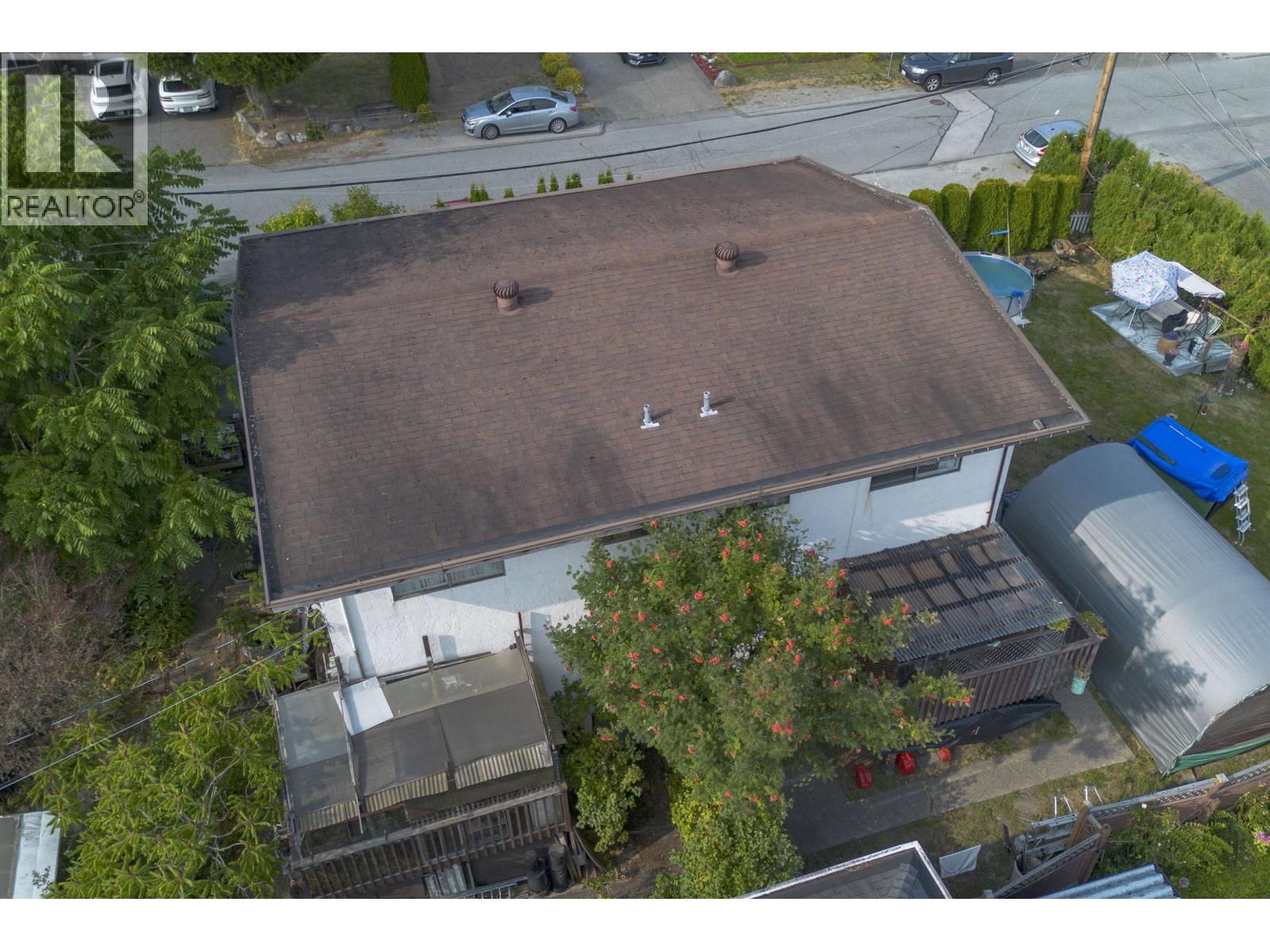 Property at 1036 CHARLAND AVENUE image 2