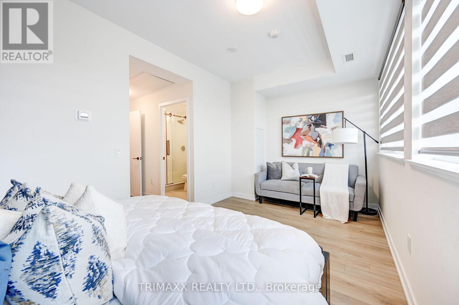 102 - 12 Symes Road, Toronto, Ontario  M6N 3T1 - Photo 21 - W12350539